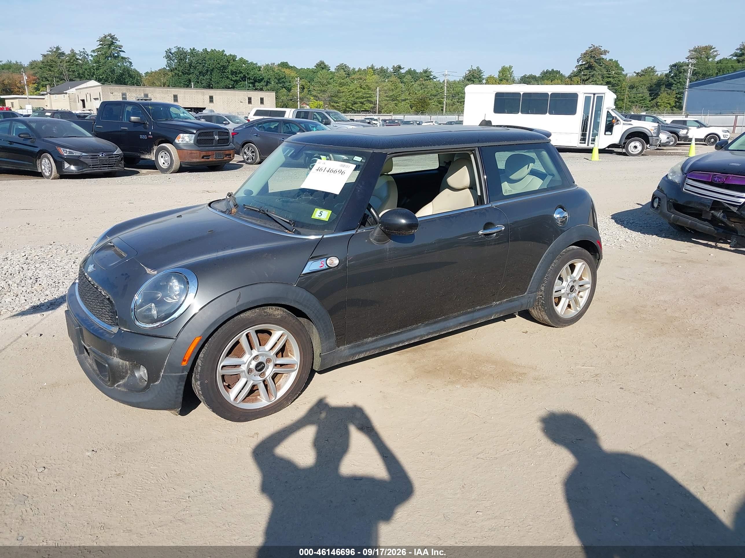 2012 MINI COOPER S — I2