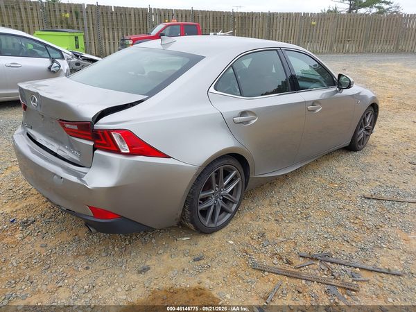 2016 LEXUS IS 300 — I4
