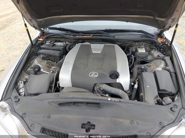2016 LEXUS IS 300 — I10