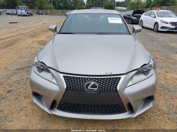 2016 LEXUS IS 300 — I115