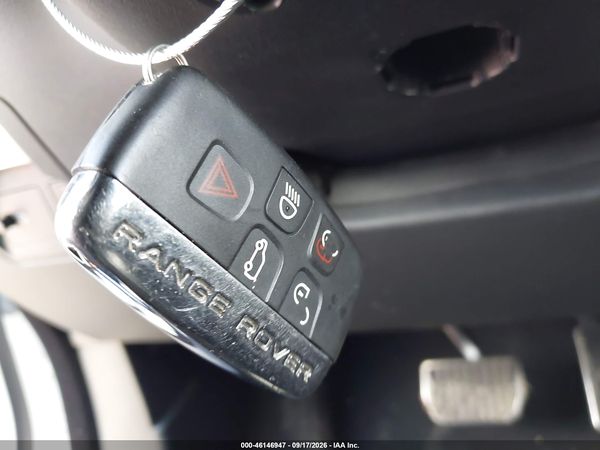 2019 LAND ROVER RANGE ROVER VELAR P250 R-DYNAMIC SE — I11