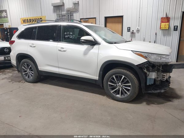 2019 TOYOTA HIGHLANDER XLE — I1