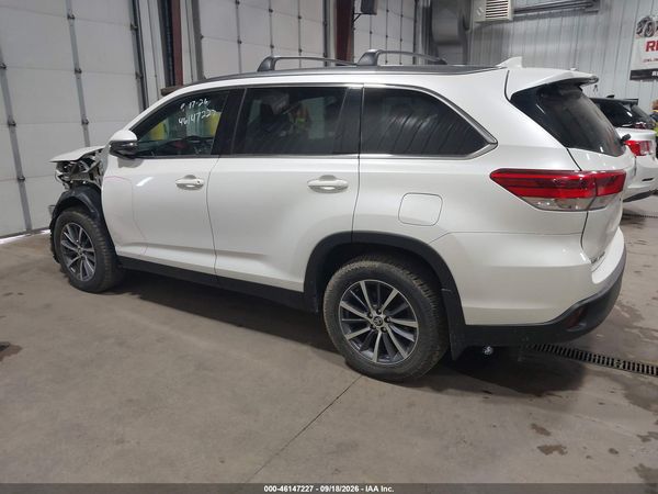 2019 TOYOTA HIGHLANDER XLE — I3