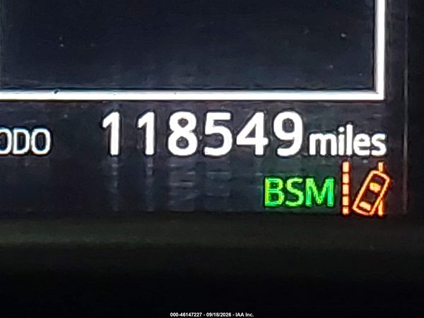 2019 TOYOTA HIGHLANDER XLE — I118