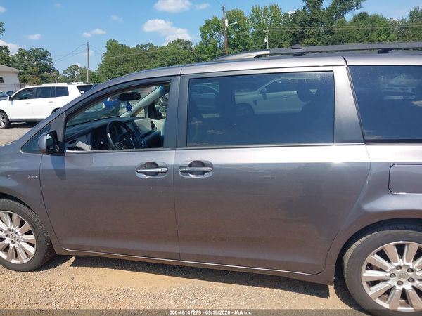 2017 TOYOTA SIENNA XLE 7 PASSENGER — I117