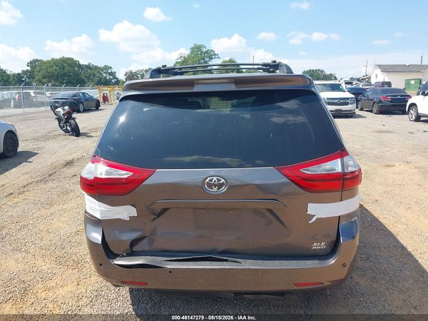 2017 TOYOTA SIENNA XLE 7 PASSENGER — I119