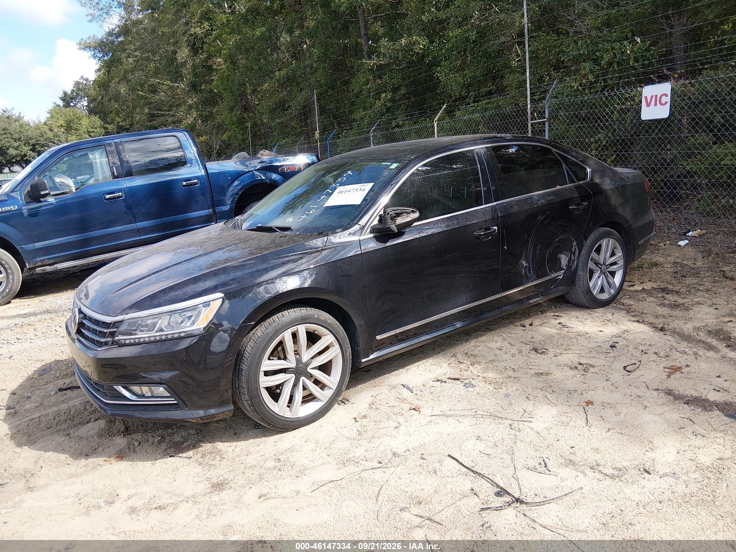 2017 VOLKSWAGEN PASSAT SEL PREMIUM — I2