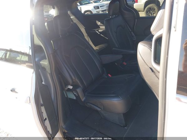 2026 CHRYSLER PACIFICA SELECT — I8
