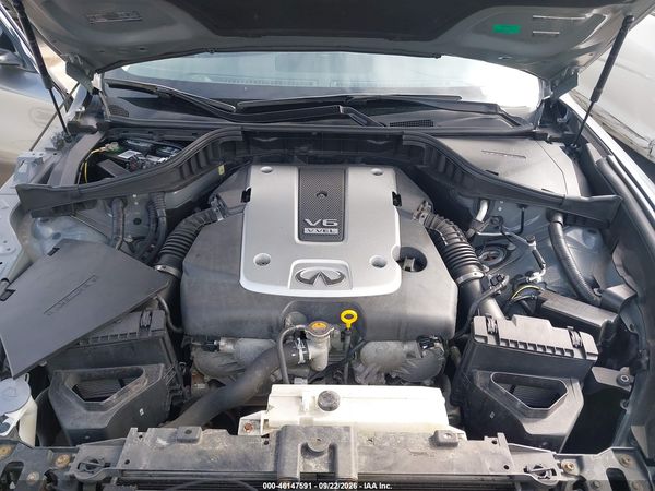 2017 INFINITI Q70 3.7X — I10
