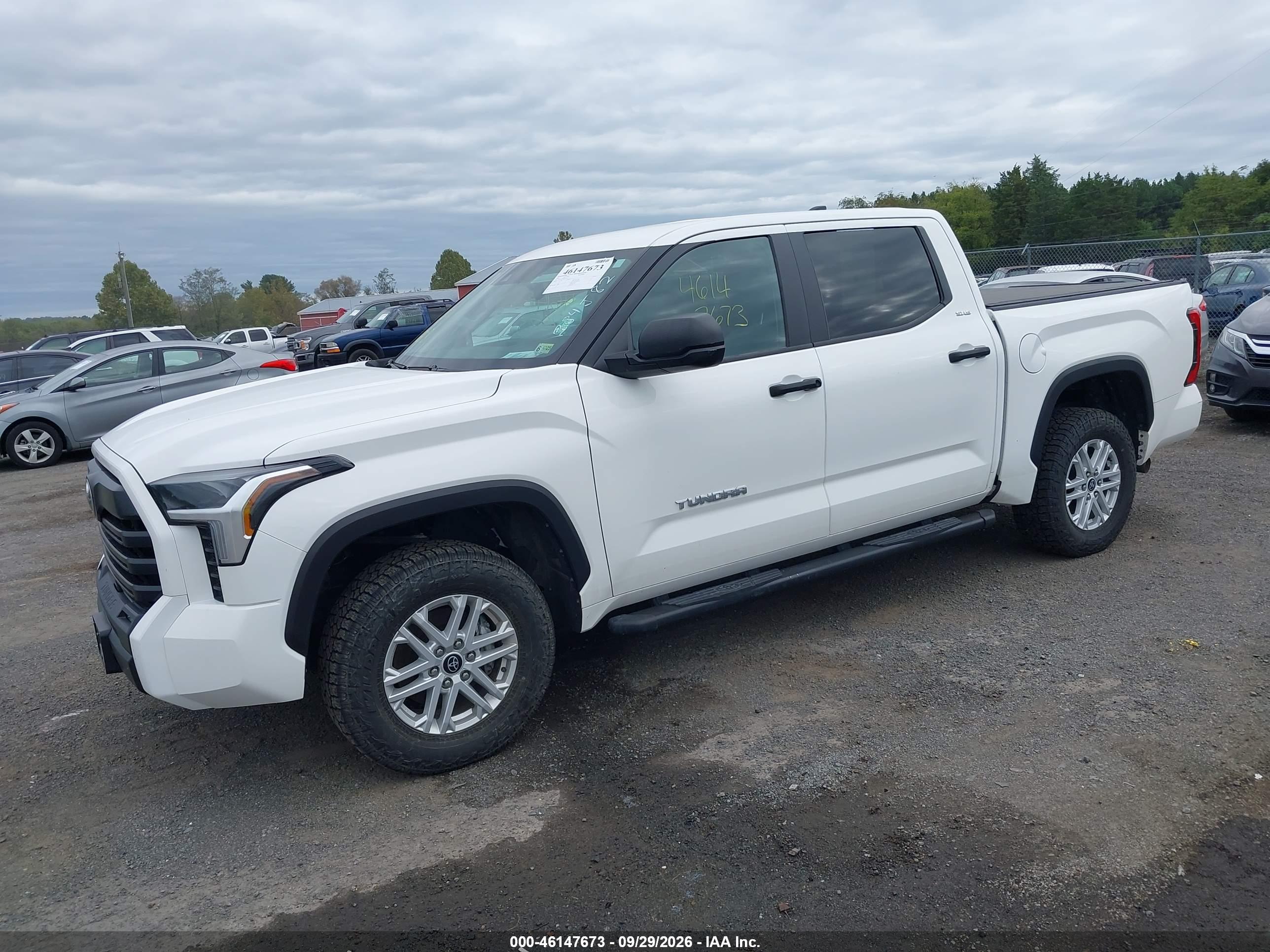 2024 TOYOTA TUNDRA SR5 — I2