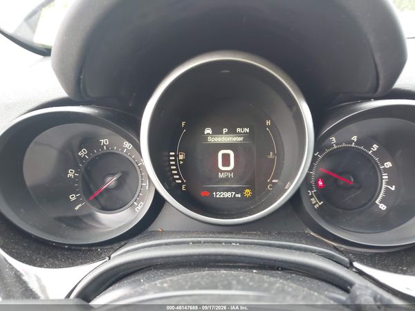 2016 FIAT 500X LOUNGE — I7