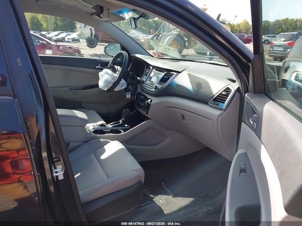 2016 HYUNDAI TUCSON SE — I5