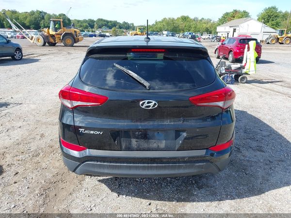 2016 HYUNDAI TUCSON SE — I119