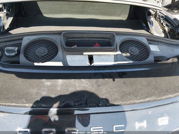 2016 PORSCHE 911 CARRERA — I10