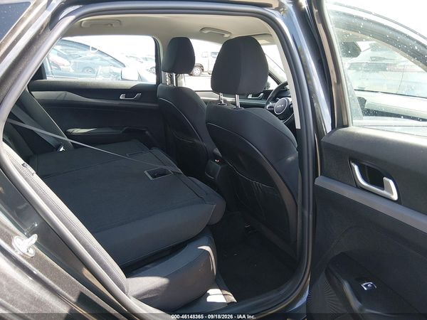 2026 KIA K5 LXS FWD — I8