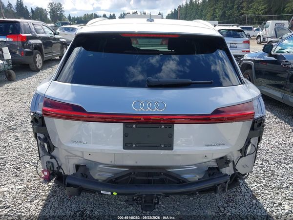 2022 AUDI E-TRON PREMIUM PLUS QUATTRO — I6