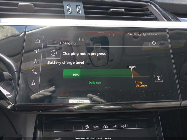2022 AUDI E-TRON PREMIUM PLUS QUATTRO — I131
