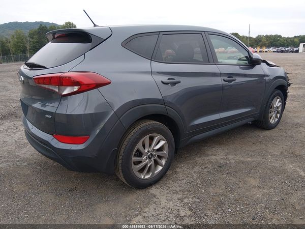 2018 HYUNDAI TUCSON SE — I4