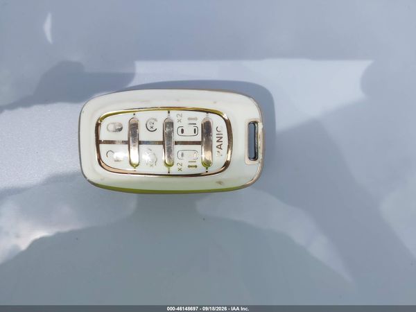 2018 CHRYSLER PACIFICA TOURING L — I11