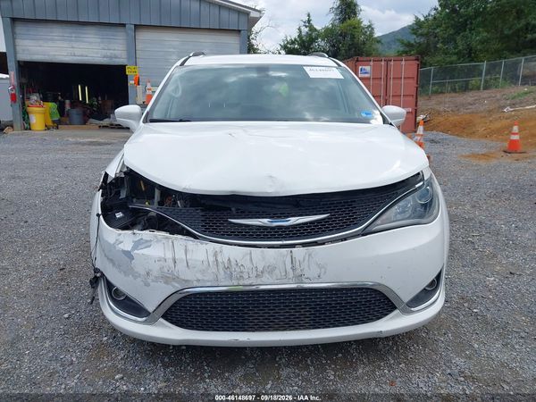 2018 CHRYSLER PACIFICA TOURING L — I115