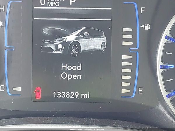 2018 CHRYSLER PACIFICA TOURING L — I118