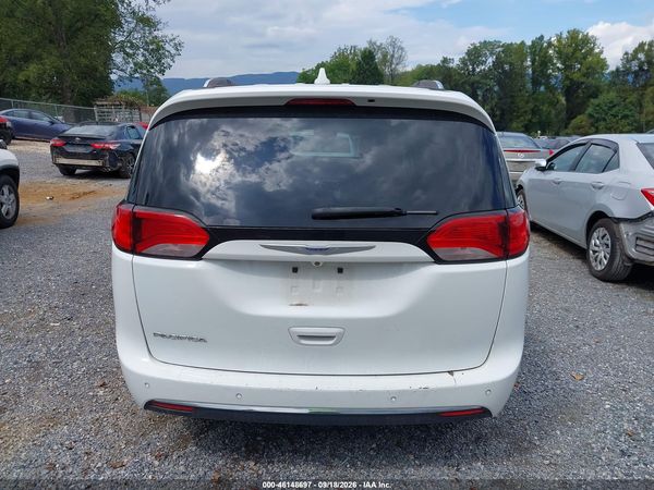 2018 CHRYSLER PACIFICA TOURING L — I119