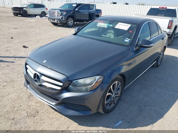 2015 MERCEDES-BENZ C 300 — I2