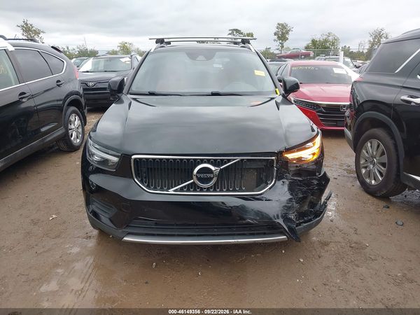 2019 VOLVO XC40 T5 MOMENTUM — I115