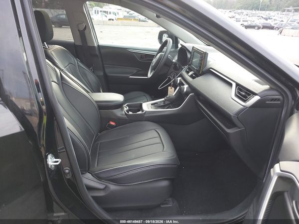 2021 TOYOTA RAV4 LE — I5