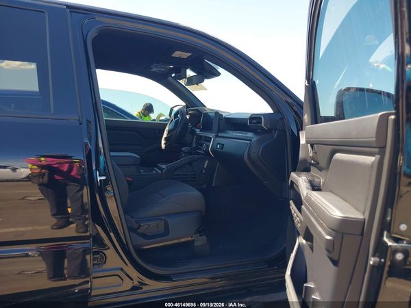 2024 TOYOTA TACOMA SR — I5