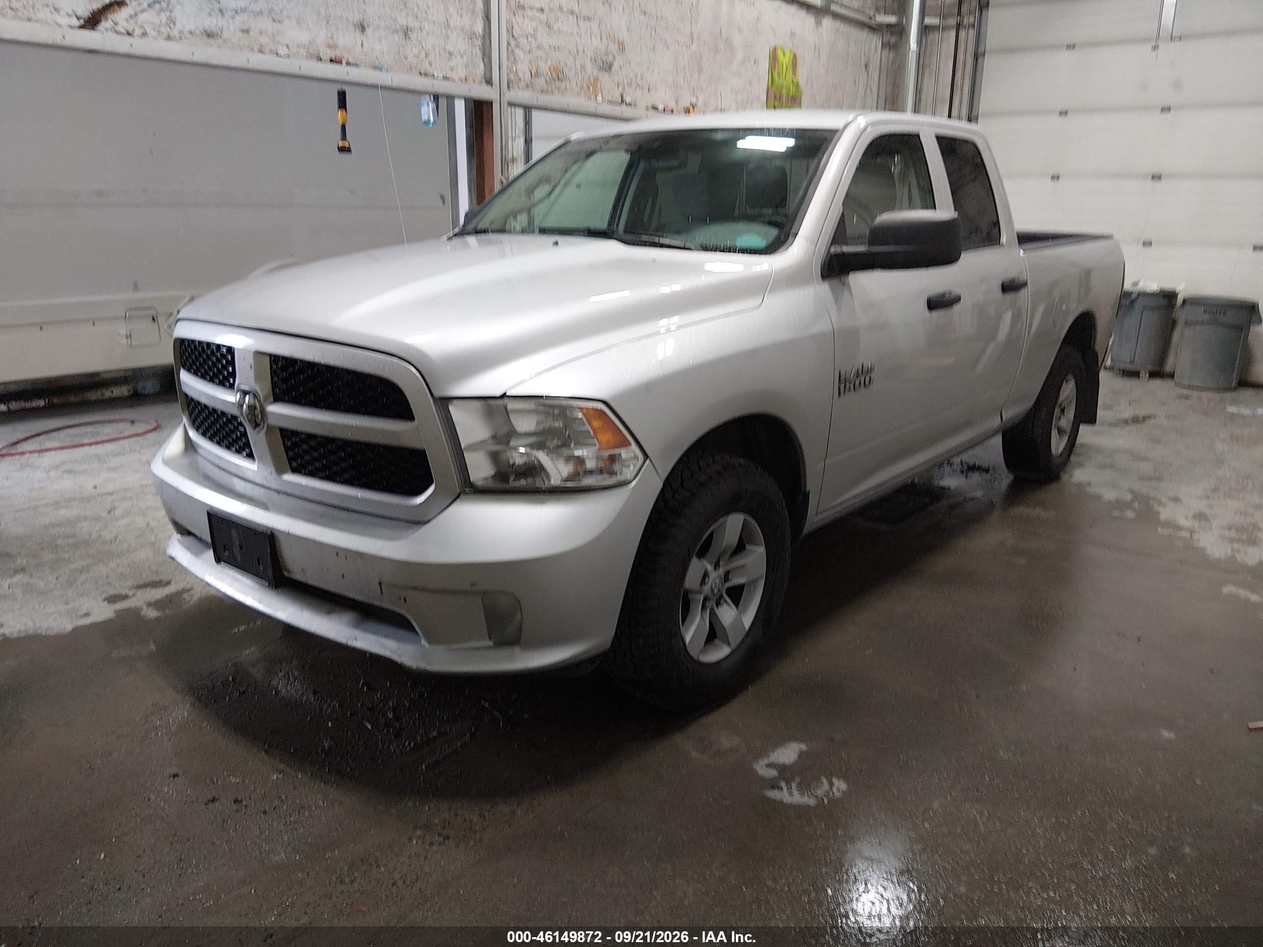 2018 RAM 1500 EXPRESS  4X4 6'4 BOX — I2