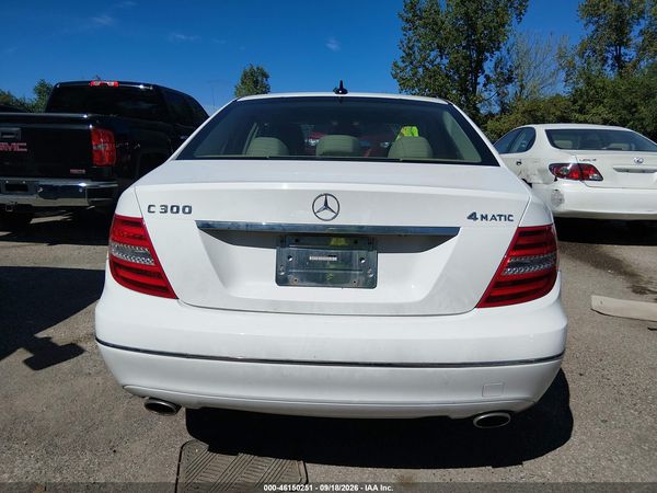 2013 MERCEDES-BENZ C 300 LUXURY 4MATIC — I119
