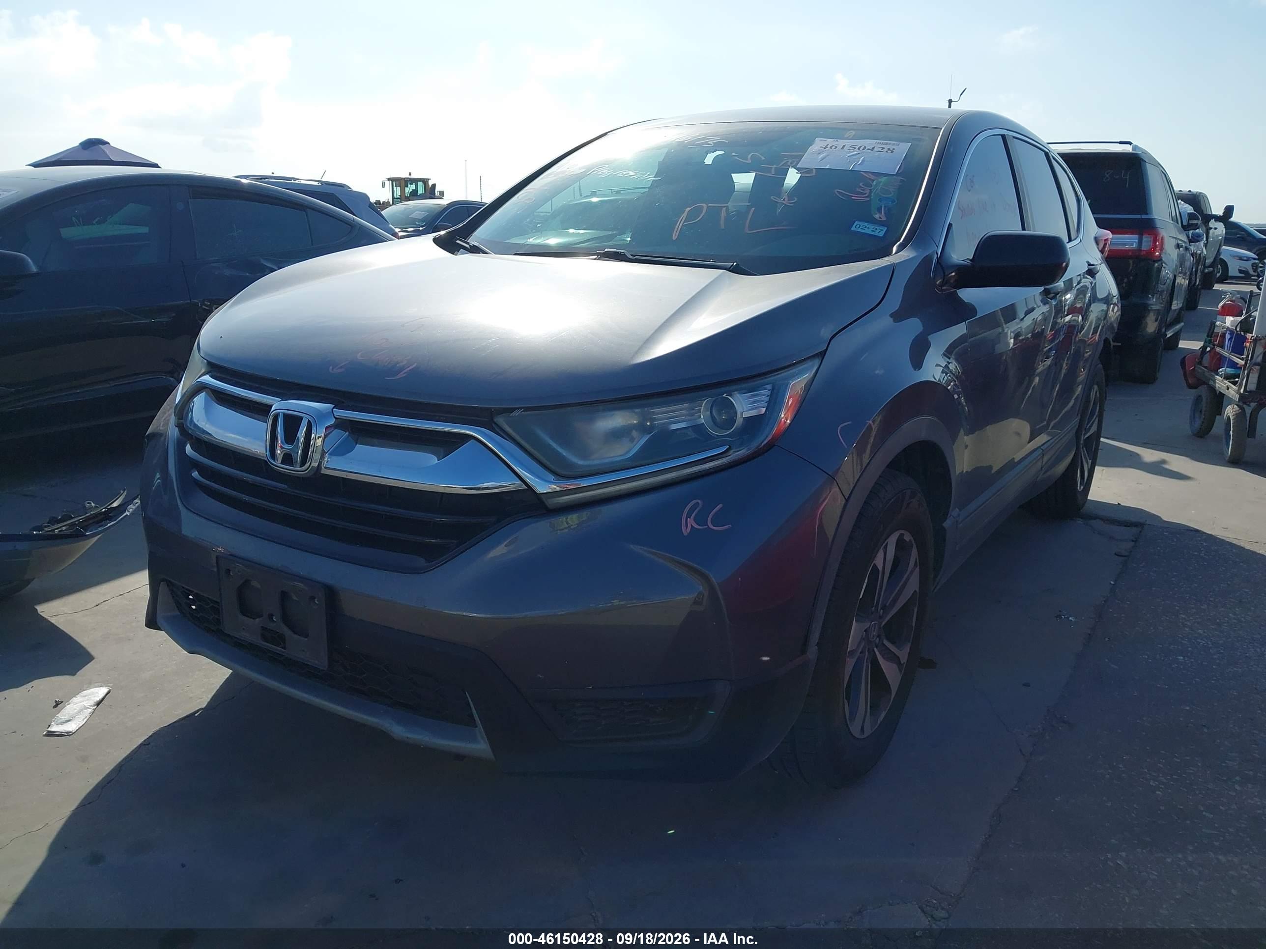 2018 HONDA CR-V LX — I2
