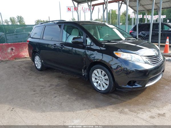 2013 TOYOTA SIENNA LE 7 PASSENGER — I1