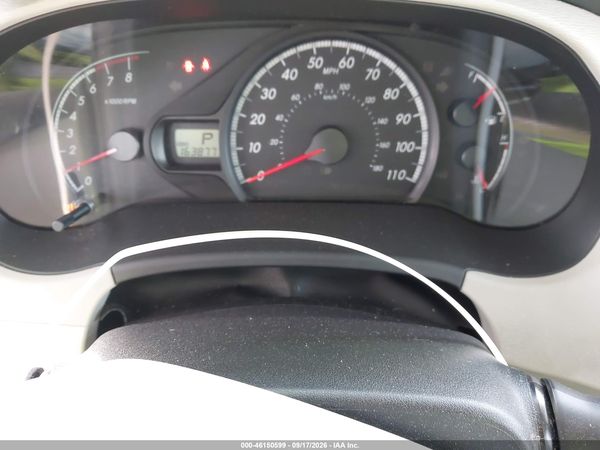2013 TOYOTA SIENNA LE 7 PASSENGER — I7