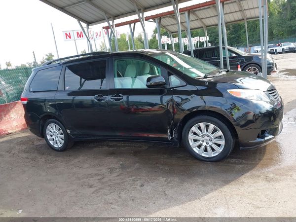 2013 TOYOTA SIENNA LE 7 PASSENGER — I116