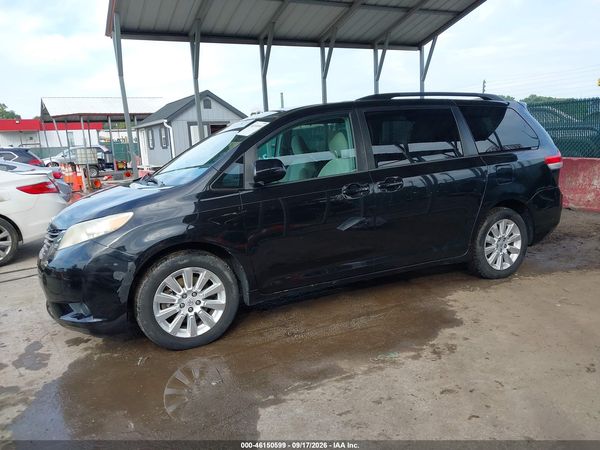 2013 TOYOTA SIENNA LE 7 PASSENGER — I117