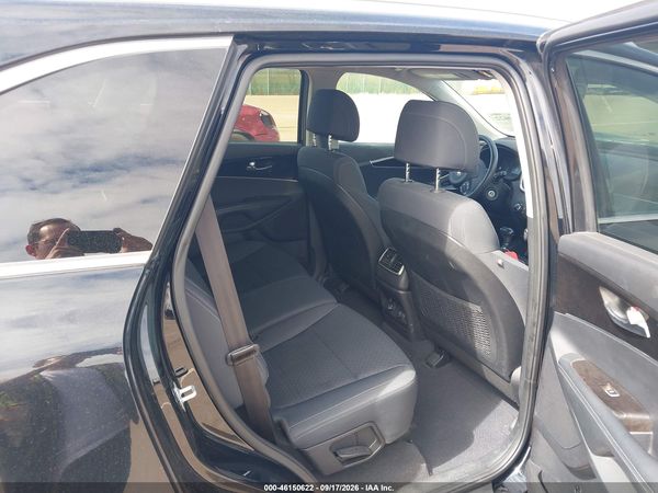 2017 KIA SORENTO 3.3L LX — I8