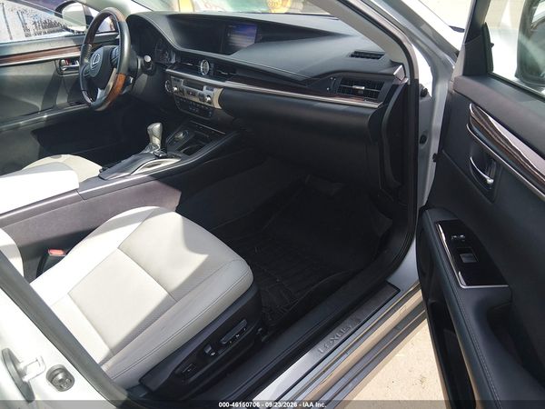 2017 LEXUS ES 350 — I5