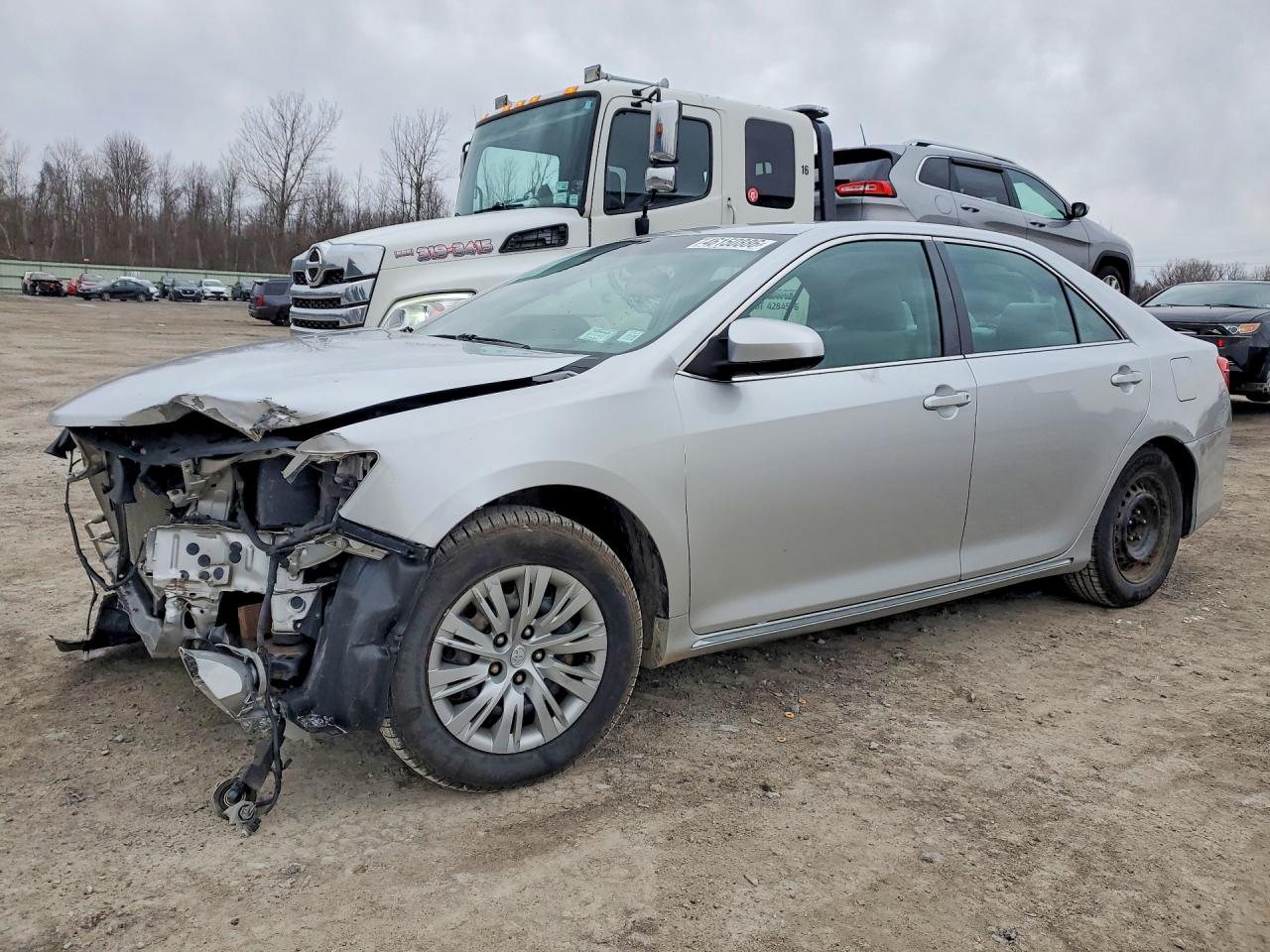 2014 TOYOTA CAMRY