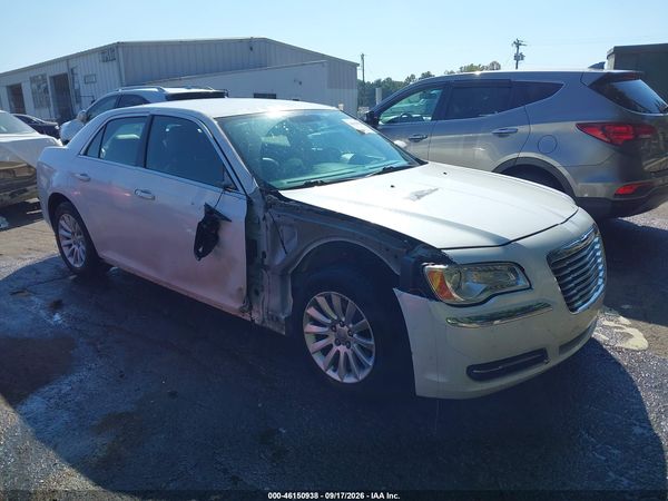2013 CHRYSLER 300 MOTOWN — I1