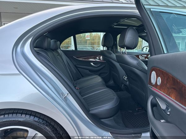 2017 MERCEDES-BENZ E 300 4MATIC — I8