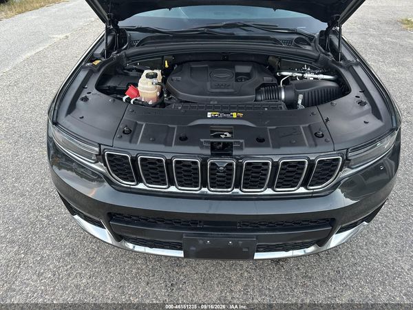 2022 JEEP GRAND CHEROKEE L LIMITED 4X4 — I10