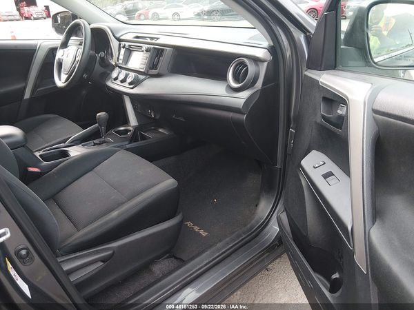 2016 TOYOTA RAV4 LE — I5