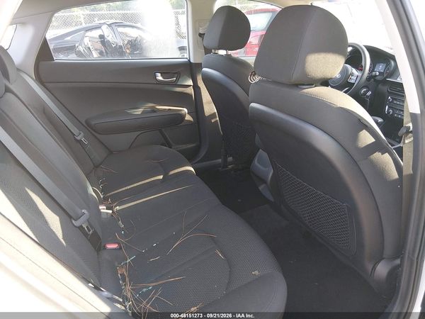 2019 KIA OPTIMA LX — I8