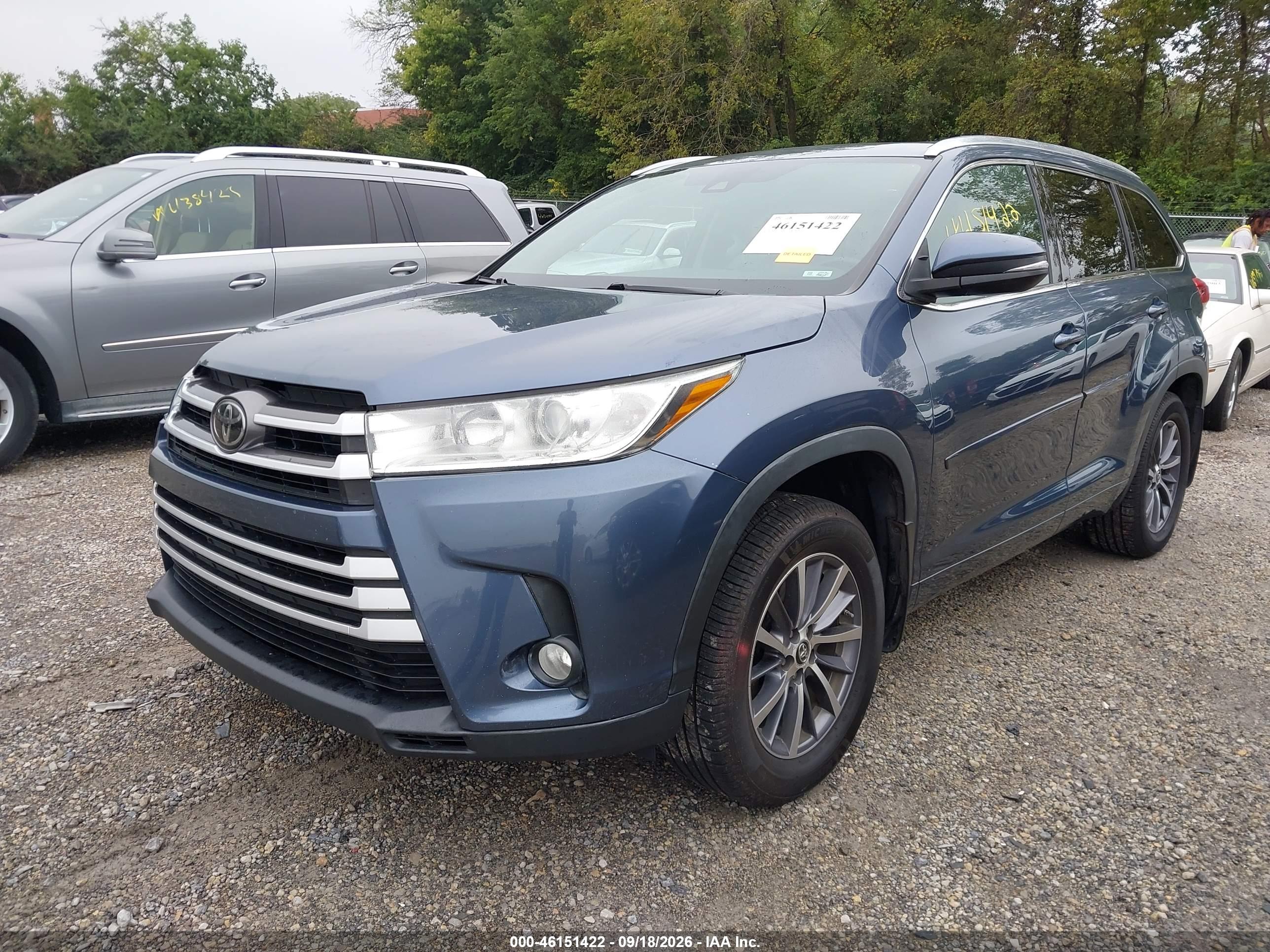2017 TOYOTA HIGHLANDER XLE — I2