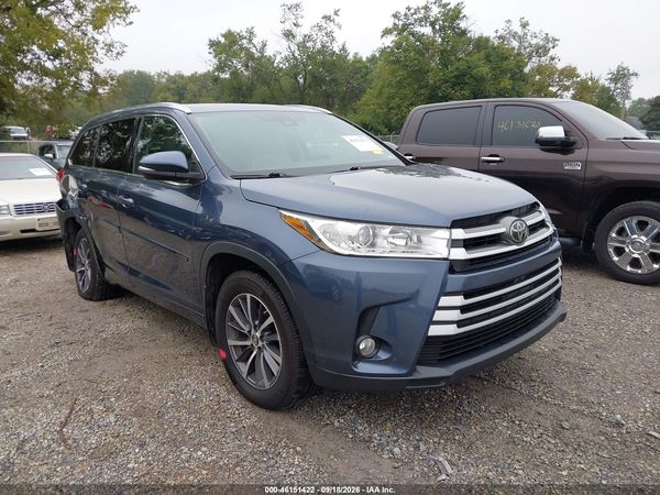 2017 TOYOTA HIGHLANDER XLE — I1