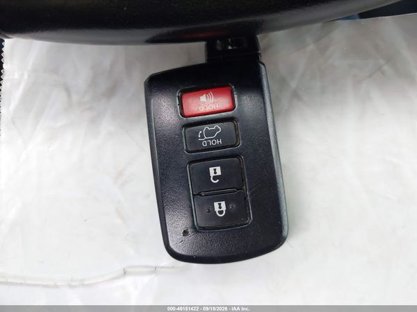 2017 TOYOTA HIGHLANDER XLE — I11