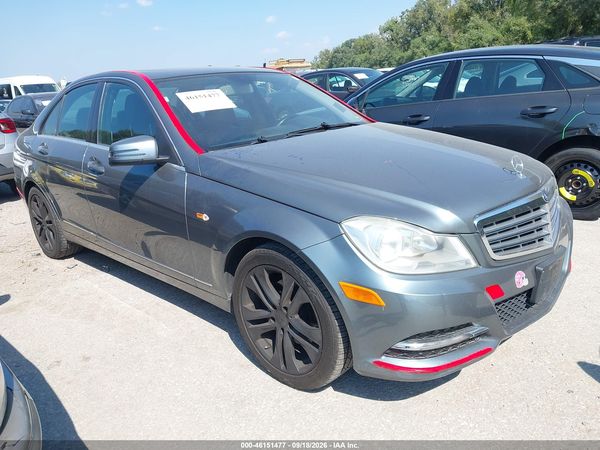 2012 MERCEDES-BENZ C 300 — I1