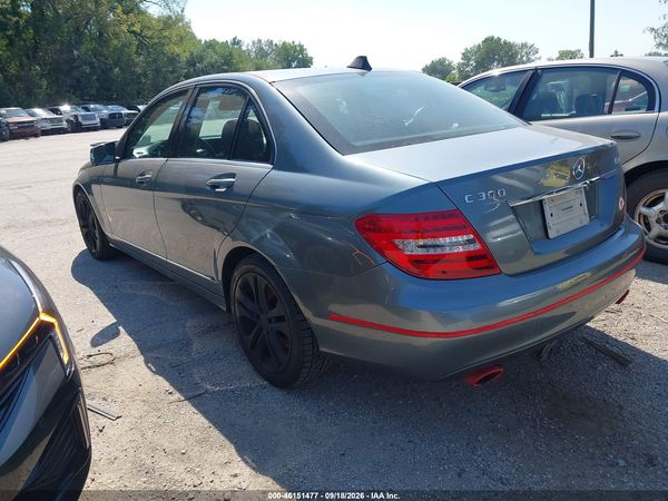 2012 MERCEDES-BENZ C 300 — I3